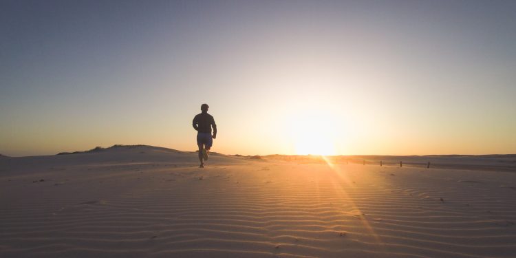 Dunia: Yang Dekat, Yang Rendah, dan Yang Menipu