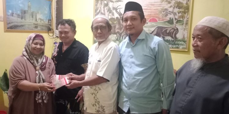 Lazismu KL Wiradesa Terima Wakaf Rp20 Juta untuk Pembangunan Pondok TrenMuda