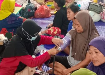 KHUTBAH JUM’AT: MENGABDI KEPADA MASYARAKAT