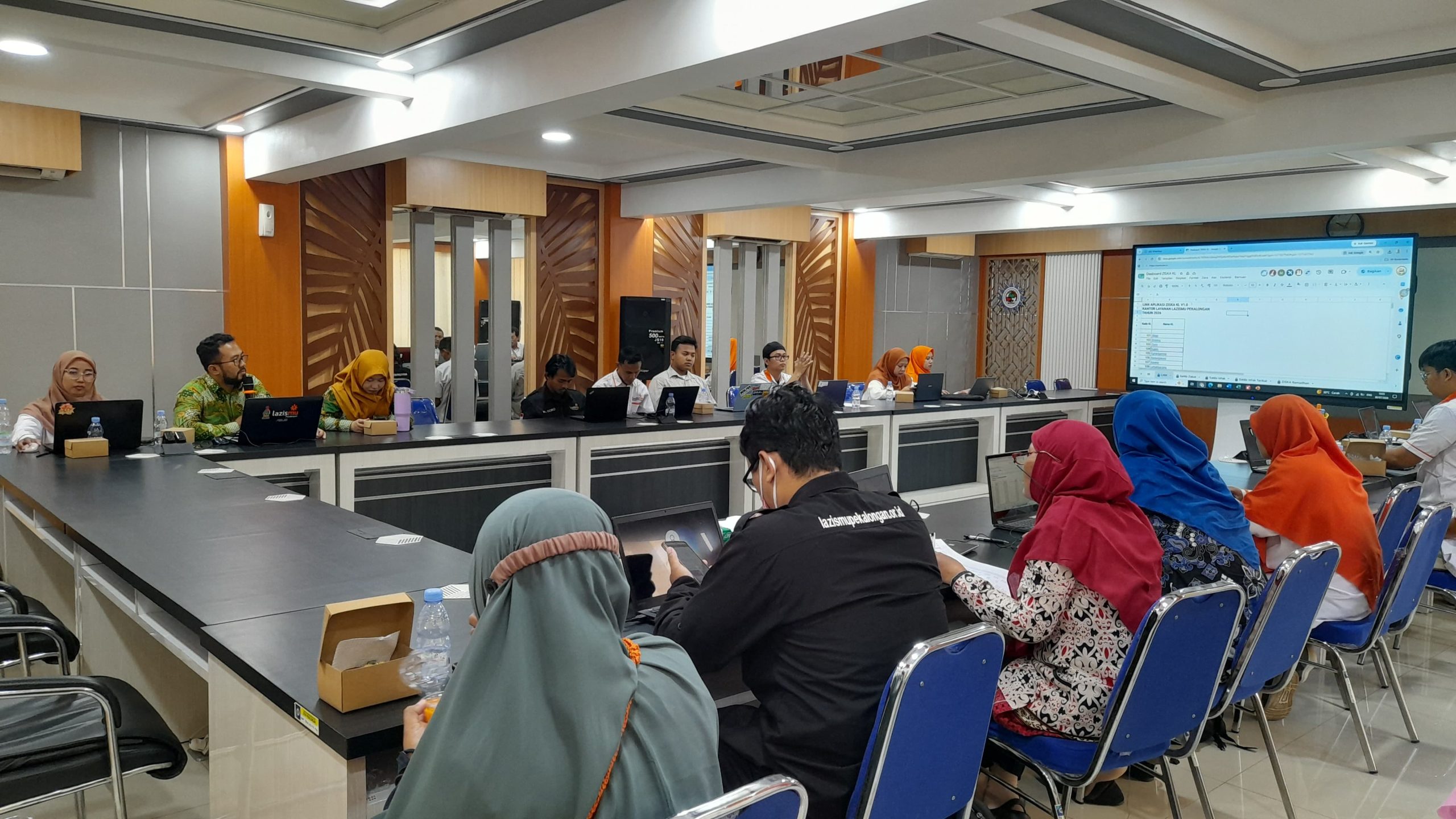 Lazismu Kabupaten Pekalongan menggelar Refreshing Keuangan
