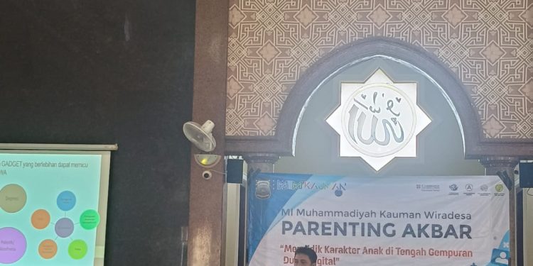 Parenting Akbar MIM Kauman Wiradesa bersama orang tua dan wali murid