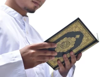 Khutbah Jum’at : Pendidikan Agama sebagai Modal Utama Tercapainya Kebahagiaan Dunia Akhirat