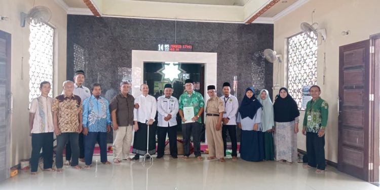 Muhammadiyah Wiradesa Terima Wakaf Tanah untuk Dibangun TK ABA